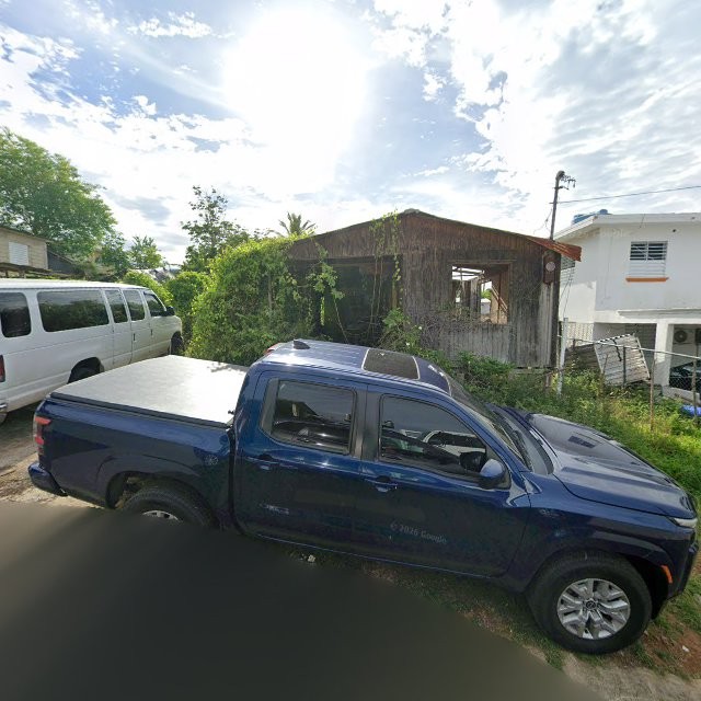 Reporte ciudadano de estorbo público en 3RJ9+48R Puerto Real, Cabo Rojo, Puerto Rico, Cabo Rojo