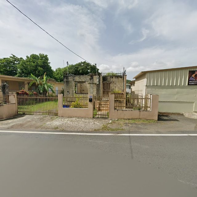 Reporte ciudadano de estorbo público en 3VH6+CQ4 Cabo Rojo, Puerto Rico, Cabo Rojo