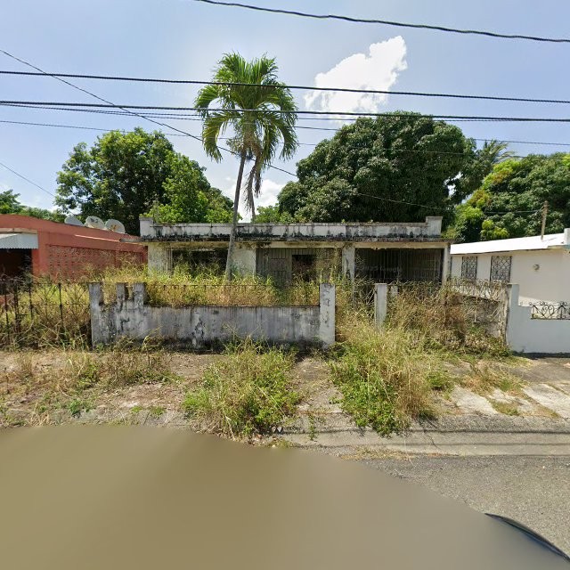 Reporte ciudadano de estorbo público en 32GW+P8W Sabana Grande, Puerto Rico, Sabana Grande