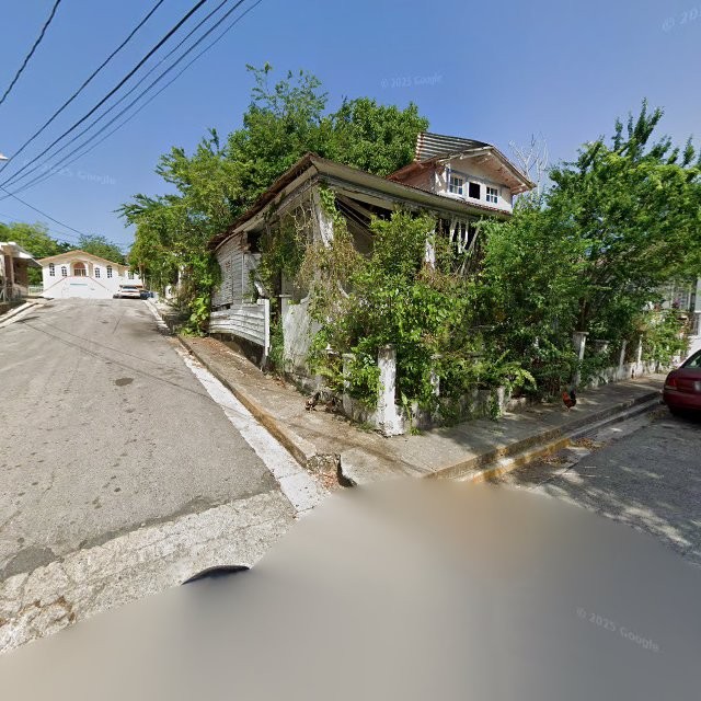 Reporte ciudadano de estorbo público en 2WXR+HM6 Lajas, Puerto Rico, Lajas