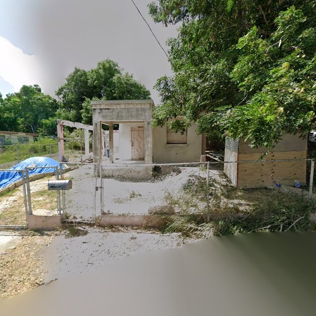 Reporte ciudadano de estorbo público en 23PW+FGM Lluveras, Sabana Grande, Puerto Rico, Sabana Grande