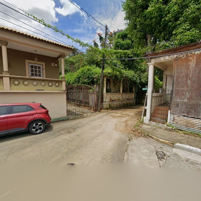 Reporte ciudadano de estorbo público en 374H+747 Peñuelas, Puerto Rico, Peñuelas