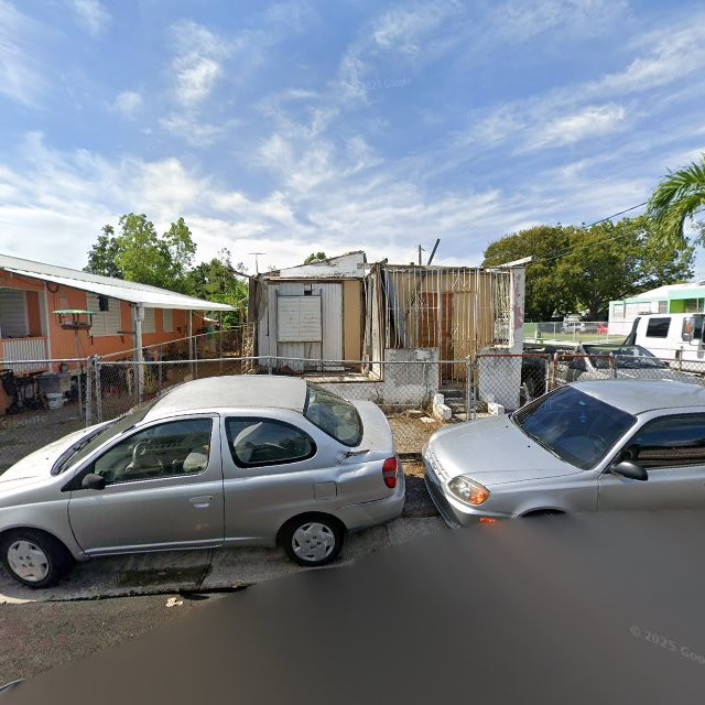 Reporte ciudadano de estorbo público en 2FW2+JRX Coto Laurel, Ponce, Puerto Rico, Ponce