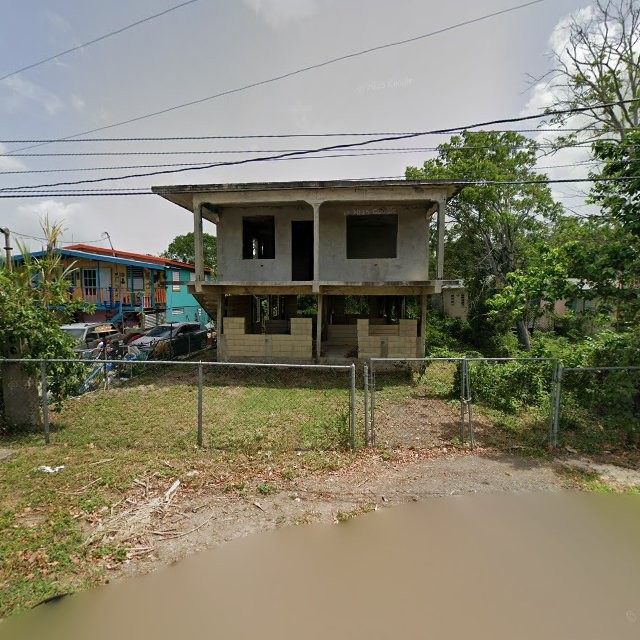 Reporte ciudadano de estorbo público en XXHH+J58 La Parguera, Lajas, Puerto Rico, Lajas