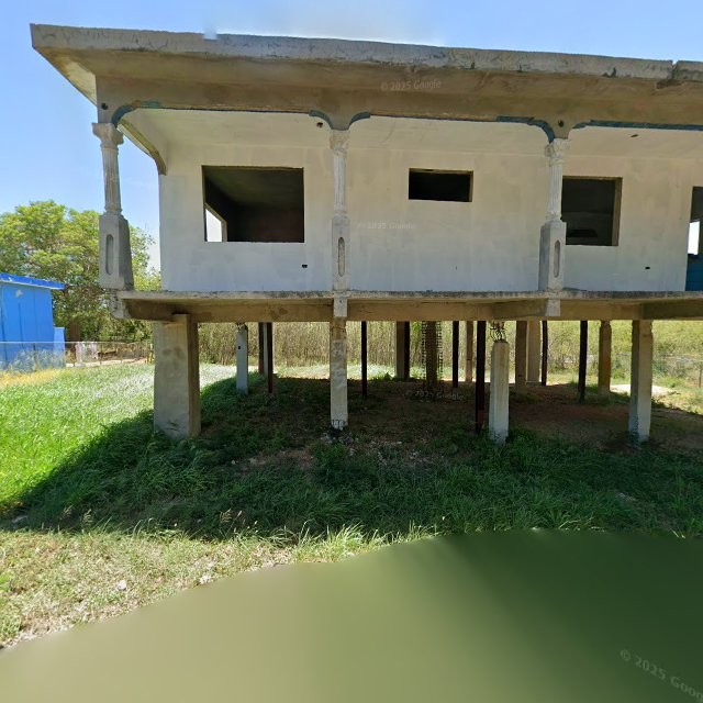 Reporte ciudadano de estorbo público en X4G3+H9V Maria Antonia, Guánica, Puerto Rico, Guánica