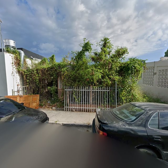 Reporte ciudadano de estorbo público en X3FR+MWW Guánica, Puerto Rico, Guánica