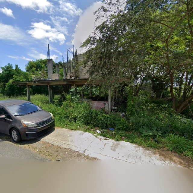 Reporte ciudadano de estorbo público en X5WP+XWX Indios, Guayanilla, Puerto Rico, Guayanilla